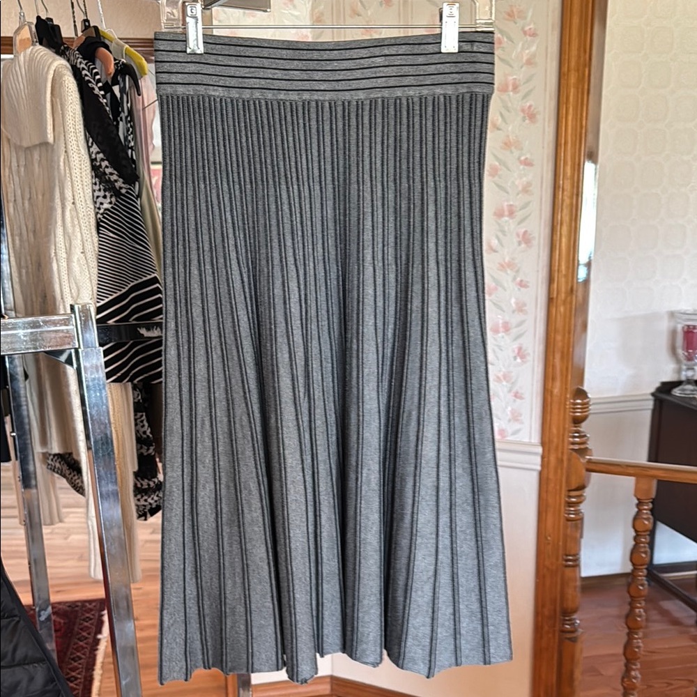 Max Studio Gray A-Line Midi Skirt with Pleats